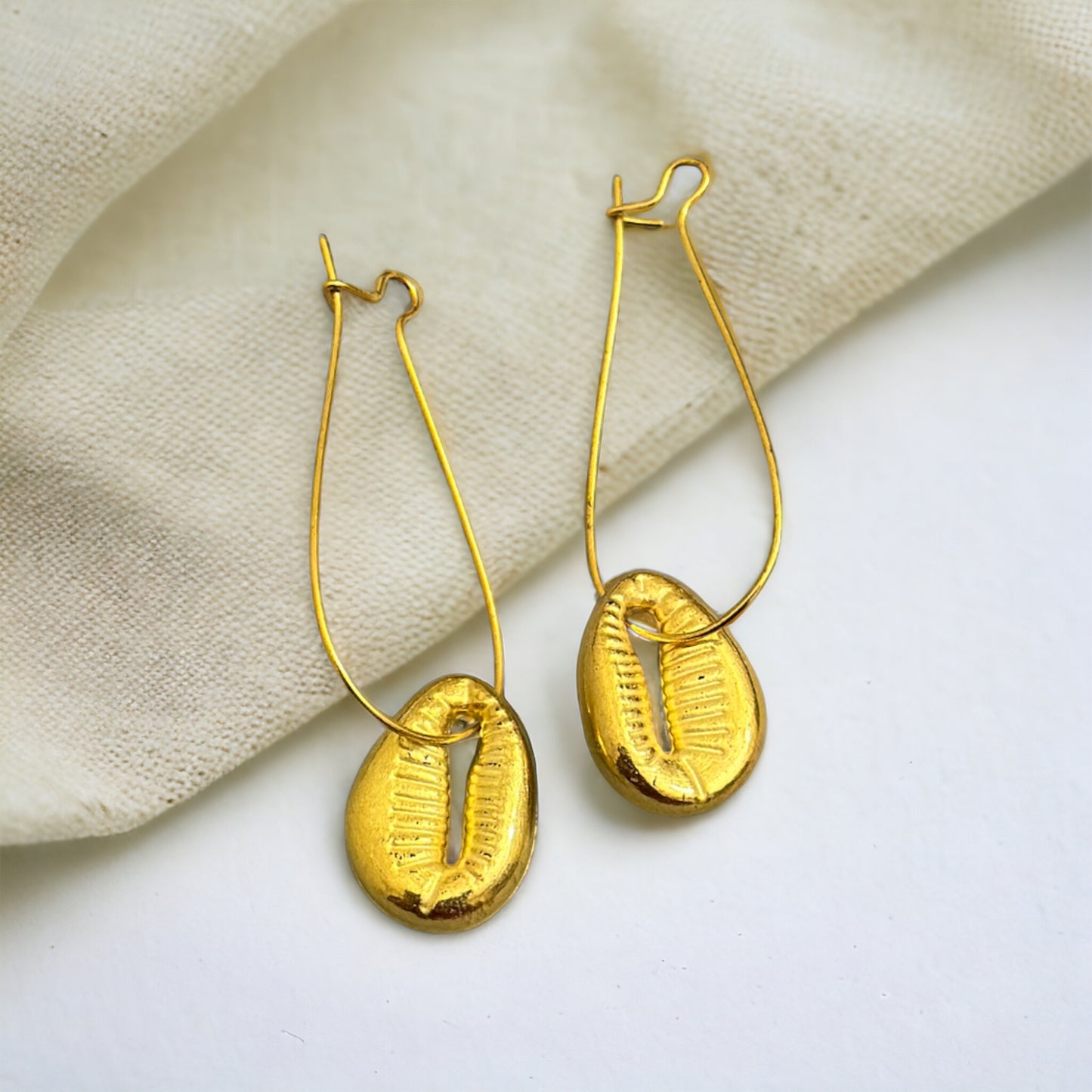 Elegant Golden Drop Earrings for Women | Stylish Fashion Jewelry