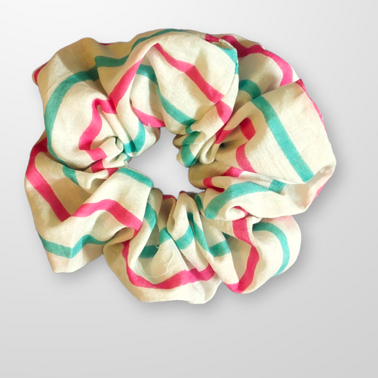 "Pure Comfort Cotton Scrunchie Set: Gentle Hold for Stylish Hair"