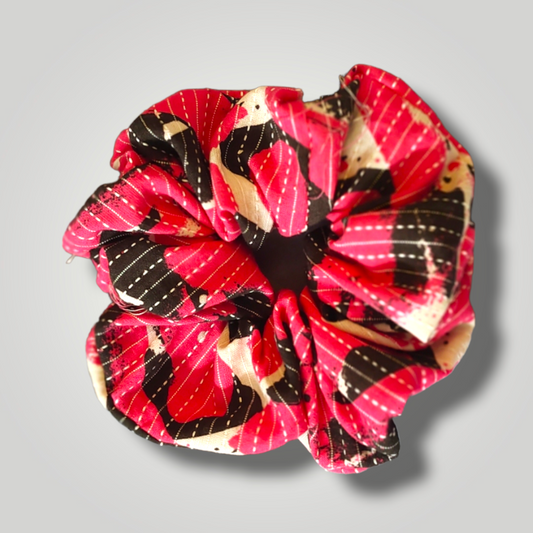 "Effortless Elegance Scrunchie: Elevate Your Hairstyle with Style"